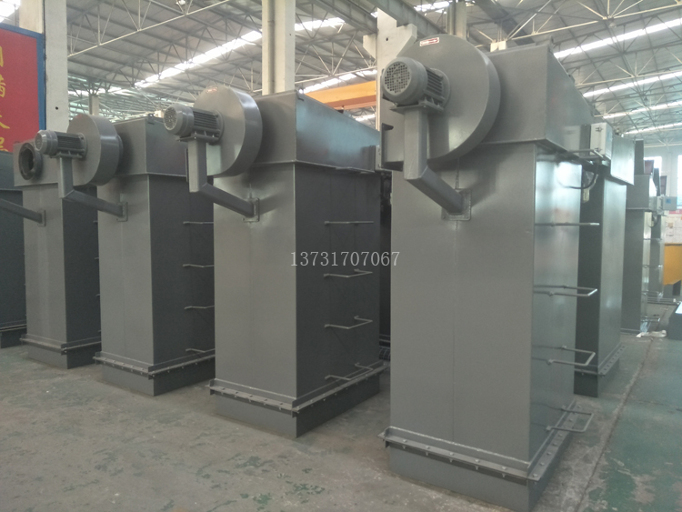 2018年最新研發(fā)15m2、25m2倉頂布袋除塵器投放市場